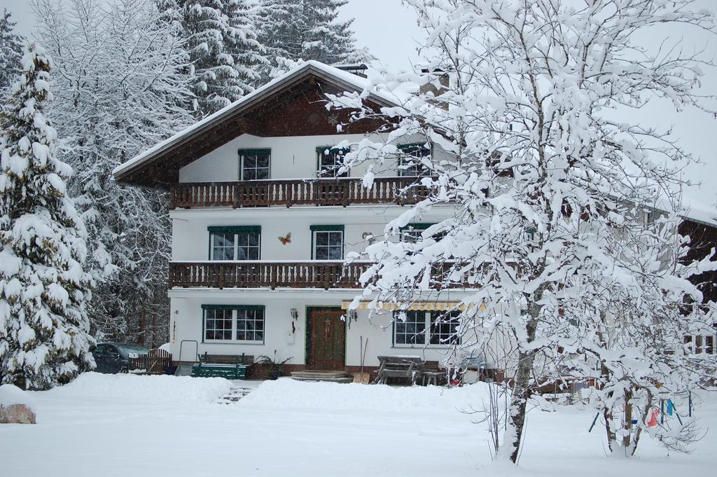 Haus Waldrast Apartamento Elbigenalp Quarto foto